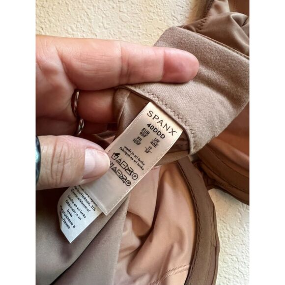 Spanx Low Profile Illusion Minimizer Bra - Beige - Size 40DDD - Picture 5 of 7